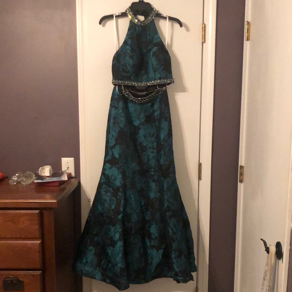 Camille la vie black and green formal dress